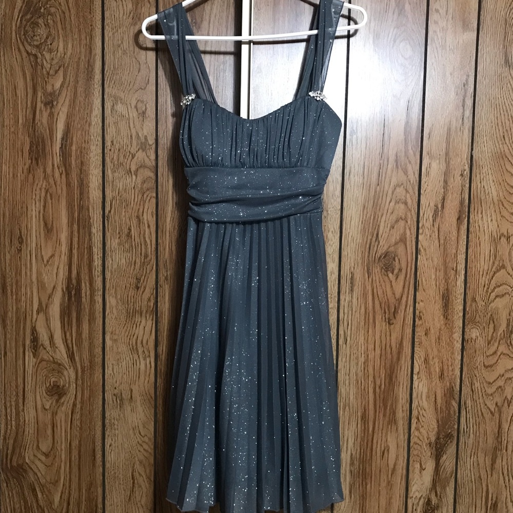 Cocktail Dress - Picture 2 of 5